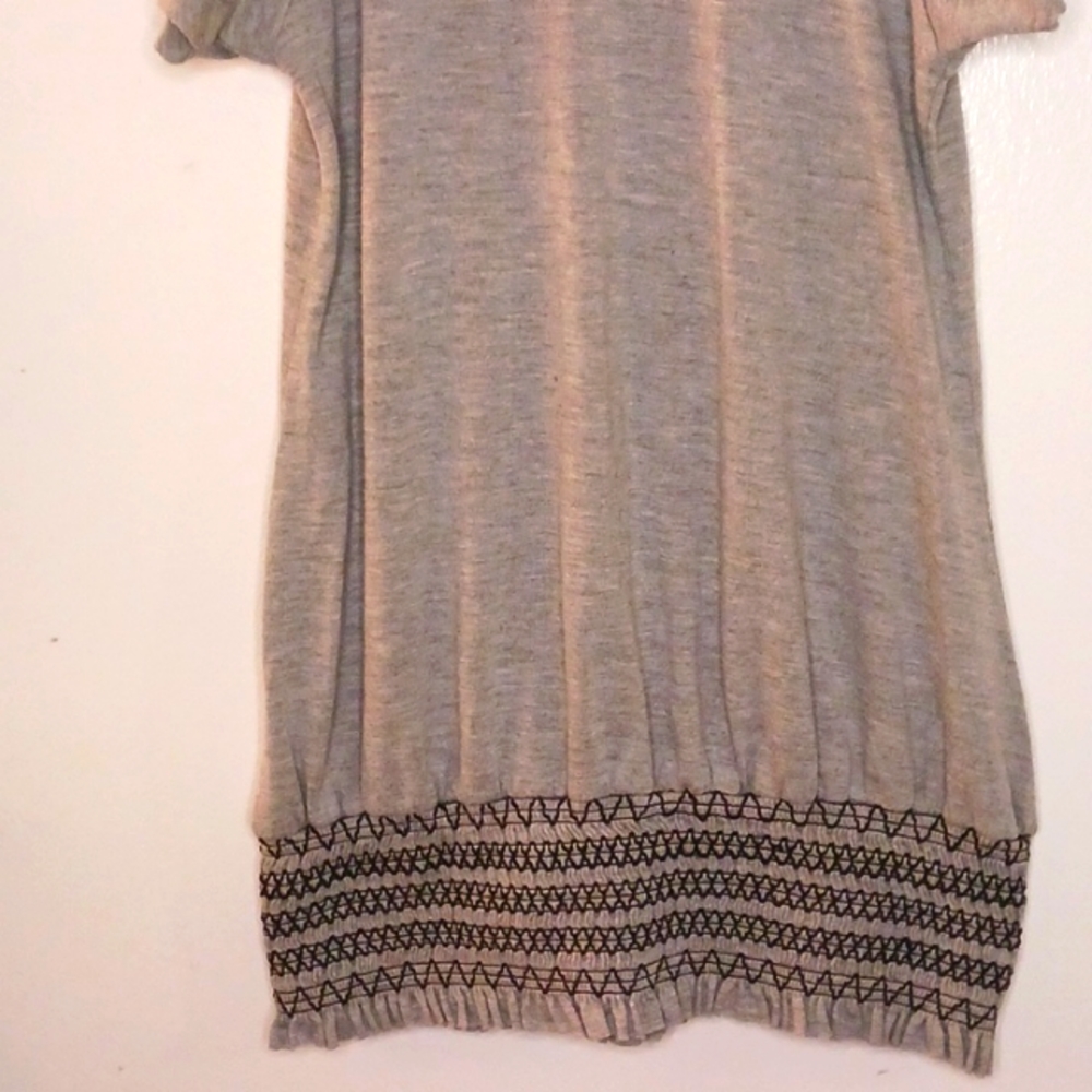 🌸Women's Scoop Neck Ruffle Tee - Picture 7 of 7